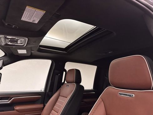 New 2026 GMC Sierra 2500 Denali Ultimate w/ Max Trailering Package image 9