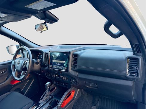 Used 2024 Nissan Frontier PRO-4X w/ Pro Convenience Package image 26