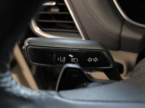 Used 2019 Lincoln Nautilus Reserve w/ Ultimate Package image 12