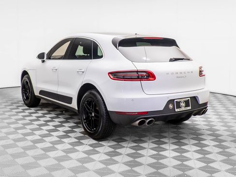 Used 2017 Porsche Macan S image 3