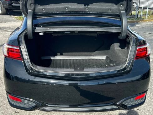 Used 2017 Acura ILX image 8