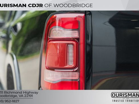 Used 2022 RAM 1500 Laramie AWD/4WD image 9
