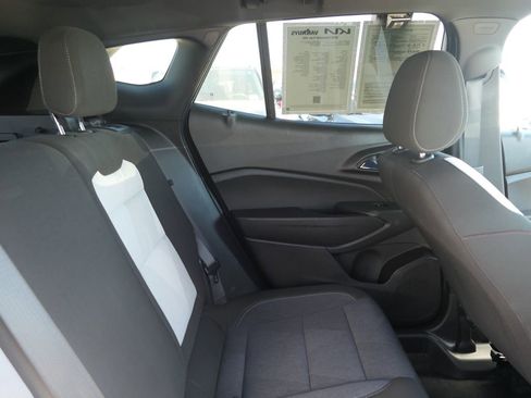 Used 2024 Chevrolet Trax RS w/ Driver Confidence Package FWD image 25