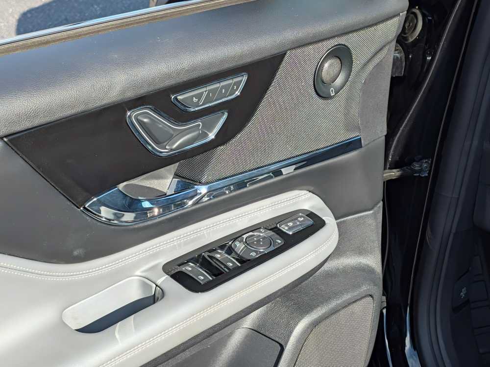 Used 2020 Lincoln Corsair Reserve w/ Equipment Group 201A AWD/4WD image 14