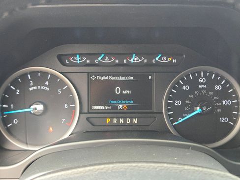 Used 2018 Ford Expedition XLT RWD image 11
