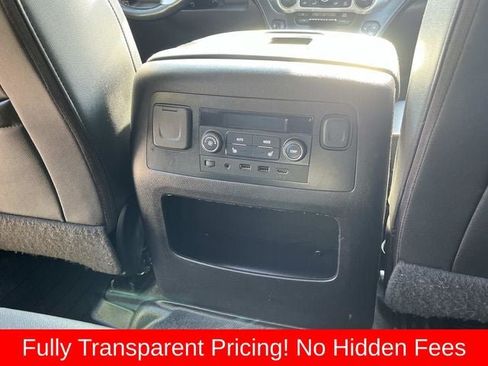 Used 2019 GMC Yukon SLT w/ Open Road Package AWD/4WD image 16