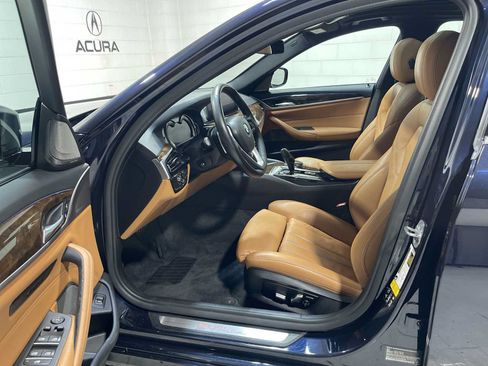 Used 2019 BMW 530i xDrive AWD/4WD image 2