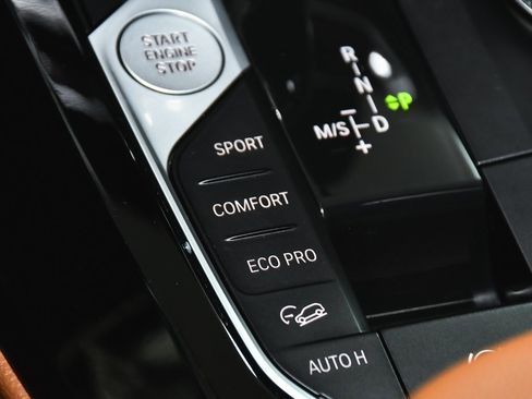 Used 2025 BMW X4 xDrive30i image 36