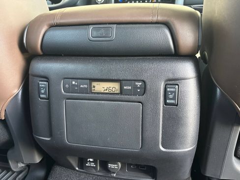 Used 2024 Nissan Armada Platinum w/ Cargo Package RWD image 23