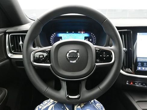 Used 2024 Volvo S60 B5 Plus w/ Climate Package FWD image 24