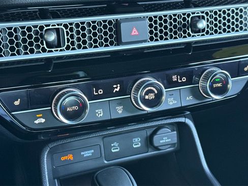 Certified 2025 Honda Civic Sport image 18