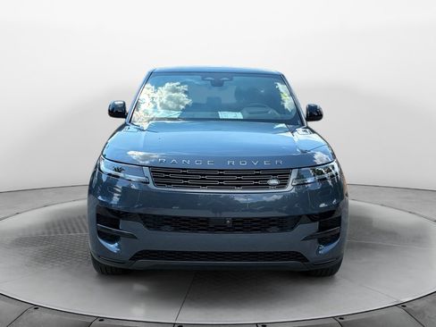 Used 2025 Land Rover Range Rover Sport SE AWD/4WD image 2