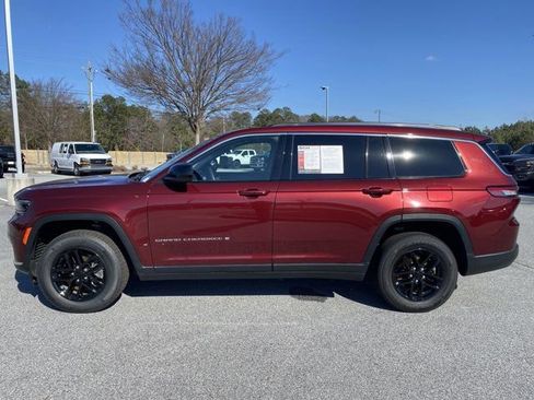 Certified 2023 Jeep Grand Cherokee L Laredo image 7