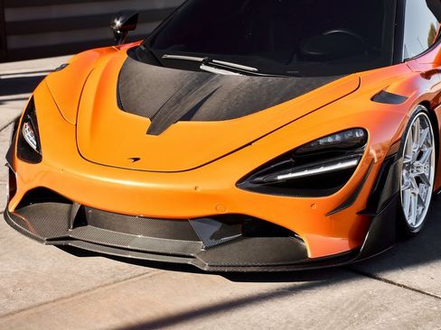 Used 2024 McLaren 750S Spider image 6