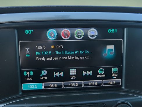 Used 2018 Chevrolet Silverado 1500 LT w/ All Star Edition AWD/4WD image 13