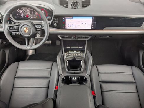 New 2026 Porsche Cayenne Coupe image 23