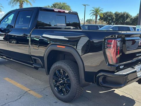New 2026 GMC Sierra 2500 AT4 w/ AT4 Premium Plus Package AWD/4WD image 5
