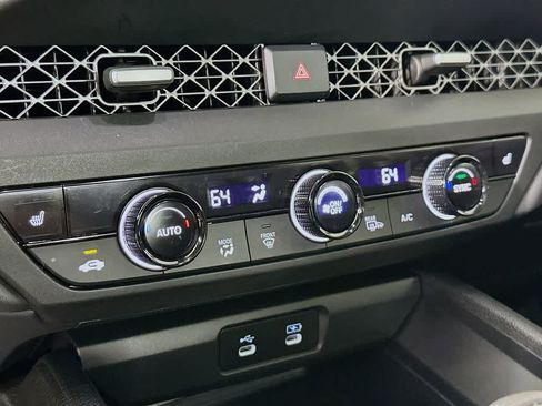 Used 2023 Honda Accord EX image 17