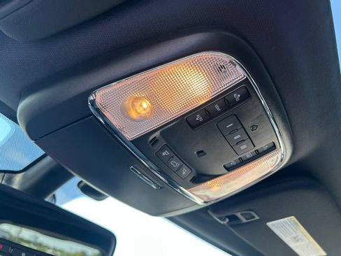Used 2022 Jeep Grand Cherokee Limited w/ Tech Group AWD/4WD image 46