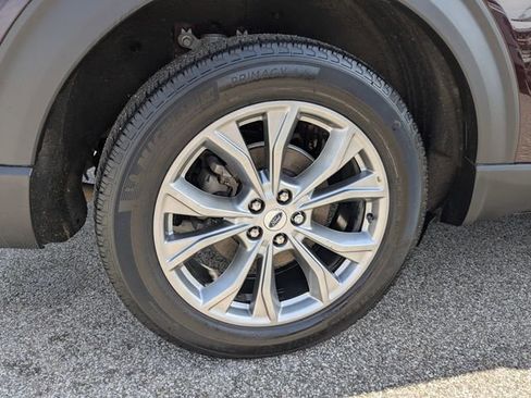 Used 2022 Ford Explorer Limited w/ Equipment Group 301A image 11