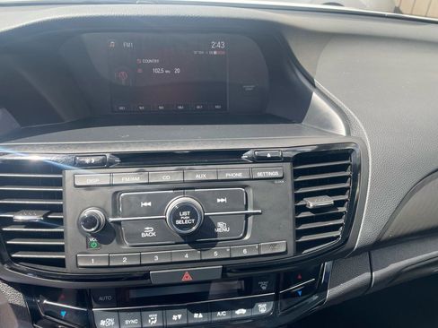 Used 2017 Honda Accord Sport Special Edition image 14