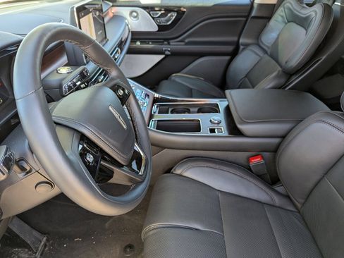 New 2024 Lincoln Aviator Reserve w/ Equipment Group 201A image 9