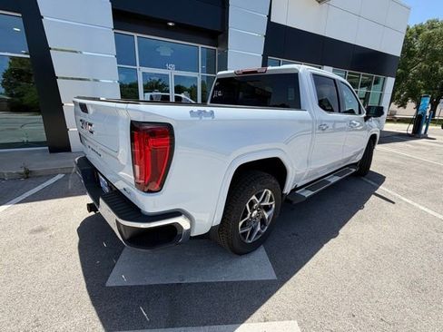 New 2026 GMC Sierra 1500 SLT AWD/4WD image 4