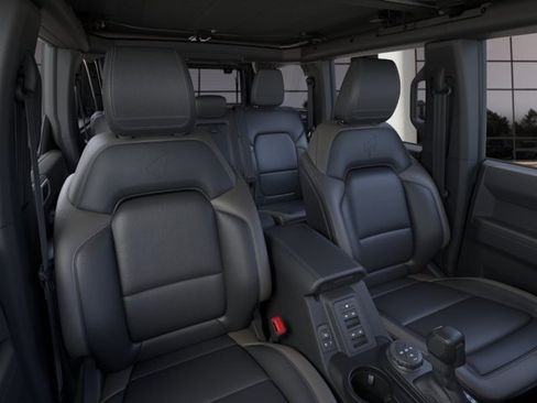 New 2025 Ford Bronco Outer Banks AWD/4WD image 10