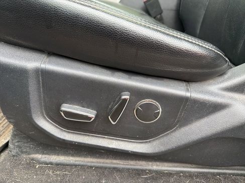 Used 2018 Ford F150 Lariat w/ Equipment Group 502A Luxury image 11