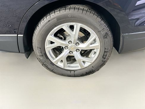 Used 2020 Chevrolet Equinox LT image 11