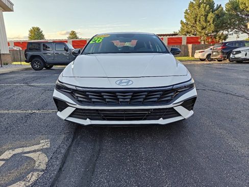 Used 2026 Hyundai Elantra Sport FWD image 8