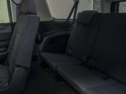 Used 2017 Chevrolet Suburban 3500 LS w/ Driver Alert Package AWD/4WD image 19