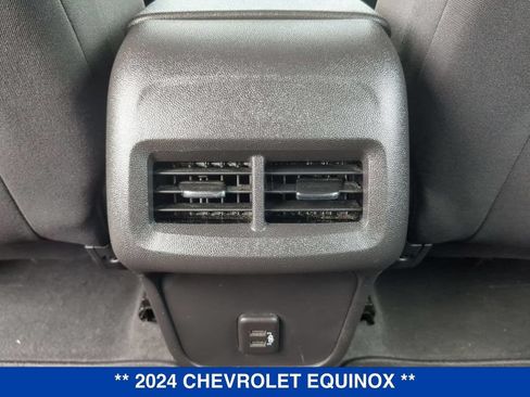 Used 2024 Chevrolet Equinox LS AWD/4WD image 17