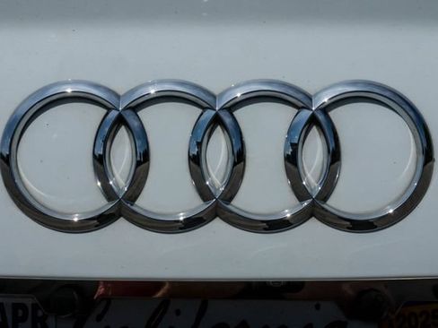 Used 2017 Audi Q7 3.0T Premium AWD/4WD image 29