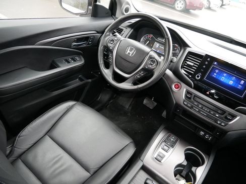 Certified 2023 Honda Ridgeline RTL image 9