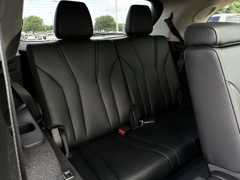 Certified 2025 Acura MDX FWD w/ Technology Package image 30