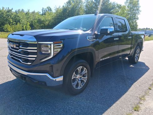 Used 2025 GMC Sierra 1500 SLT AWD/4WD image 1