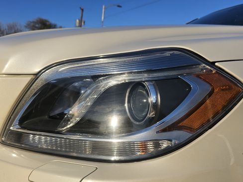 Used 2013 Mercedes-Benz GL 450 4MATIC w/ Premium 2 Pkg image 11