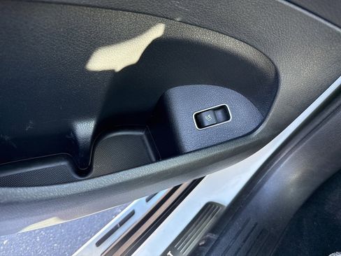 Used 2023 Mercedes-Benz GLE 450 4MATIC image 18