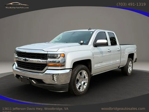 Used 2018 Chevrolet Silverado 1500 LT w/ All Star Edition RWD image 8