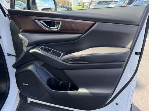 Used 2023 Subaru Ascent Touring w/ Popular Package #2A image 10