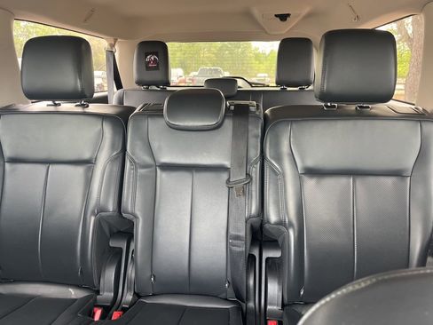 Certified 2024 Ford Expedition Max XLT RWD image 13