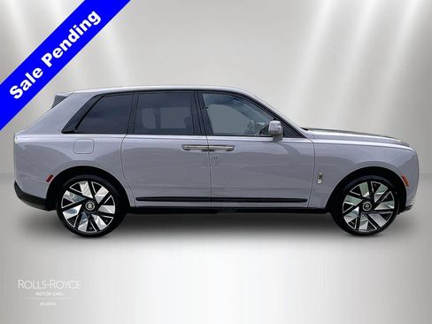 New 2026 Rolls-Royce Cullinan AWD/4WD image 13