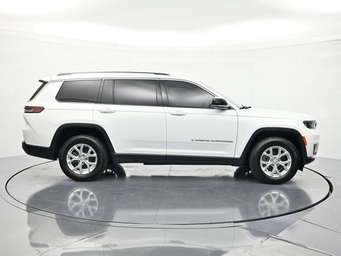 Used 2023 Jeep Grand Cherokee L Limited RWD image 4