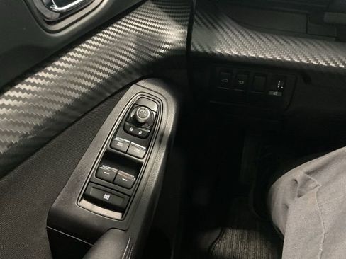 Used 2024 Subaru Ascent Premium w/ Convenience Package image 17