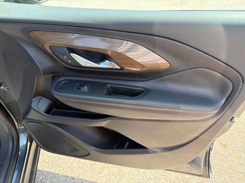 Used 2018 GMC Terrain SLE w/ Driver Convenience Package FWD image 21