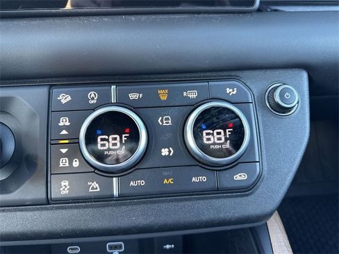 Used 2020 Land Rover Defender 110 X image 20