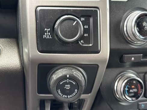 Used 2018 Ford F150 King Ranch w/ Equipment Group 601A Luxury AWD/4WD image 34