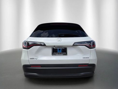 Certified 2025 Honda HR-V LX image 4