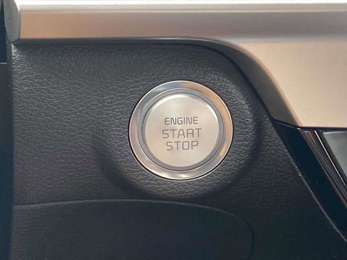 Used 2023 Kia Telluride EX w/ EX Captain's Chair Package image 25